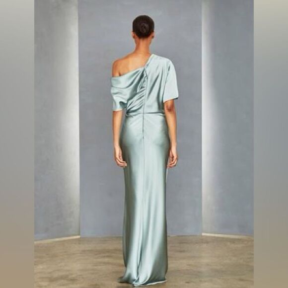 Amsale Pryce Off-the-Shoulder Column Dress/ size 6 - Picture 3 of 8